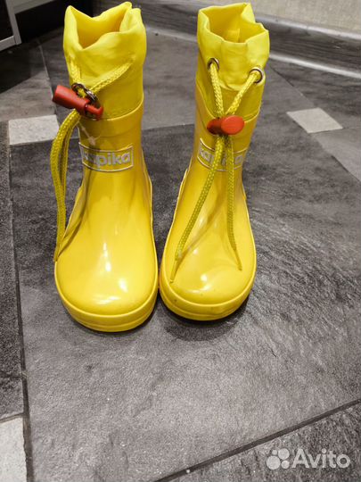 Детские резиновые сапоги