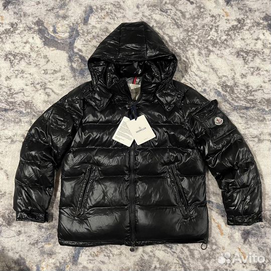 Пуховик Moncler