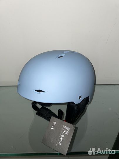Горнолыжный шлем новый