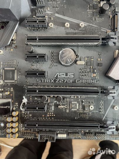 Материнская плата asus ROG strix Z270F