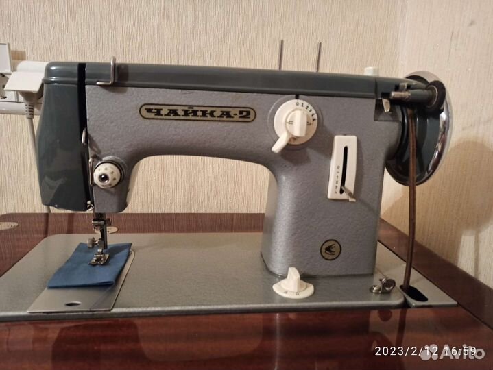 Швейная машина Чайка 2