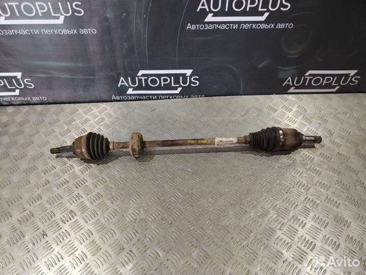 Привод правый Renault Sandero 1.6