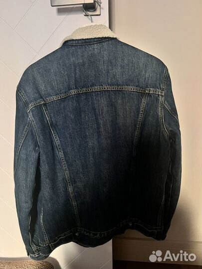 Джинсовая куртка levis