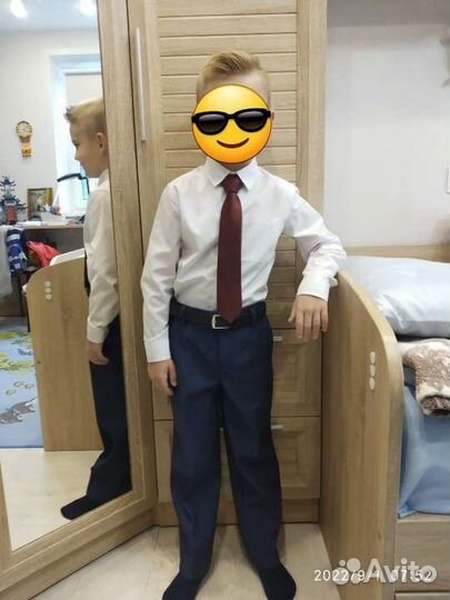 Костюм-тройка новый