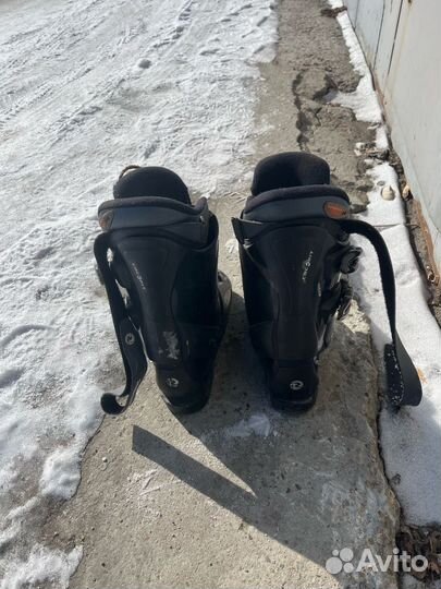 Горнолыжные ботинки