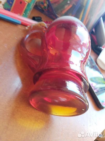 Пивная кружка цветного стекла