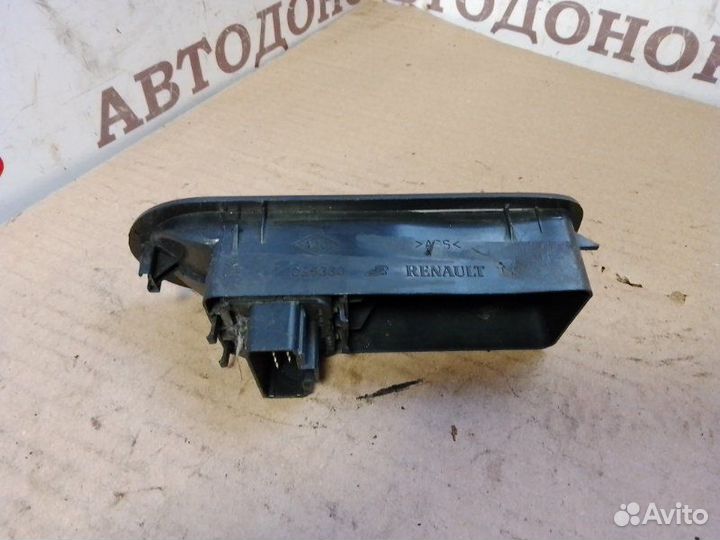 Блок управления стеклоподъемниками передний левый