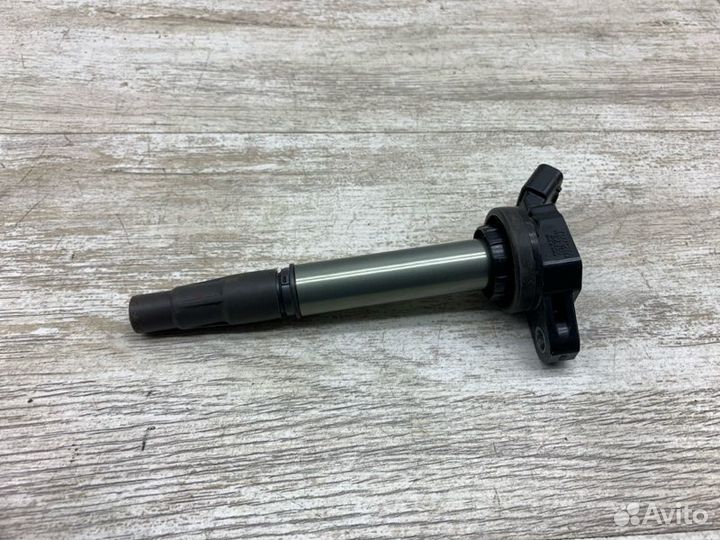 Катушка зажигания Toyota Prius Hybrid хэтчбек