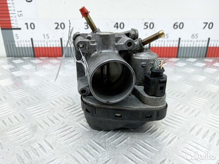 Заслонка дроссельная для Volkswagen Golf 4