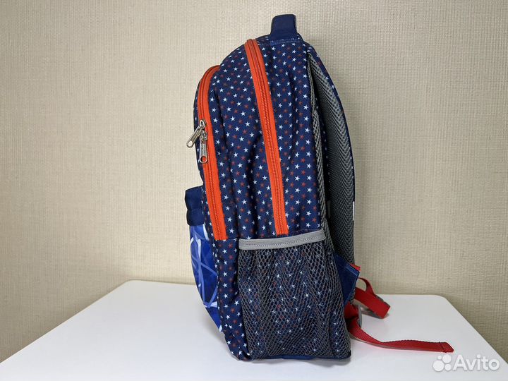 Школьный рюкзак. Детский партфель. хоккей