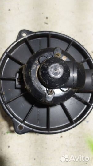 Моторчик печки Митсубиси Спейс Раннер