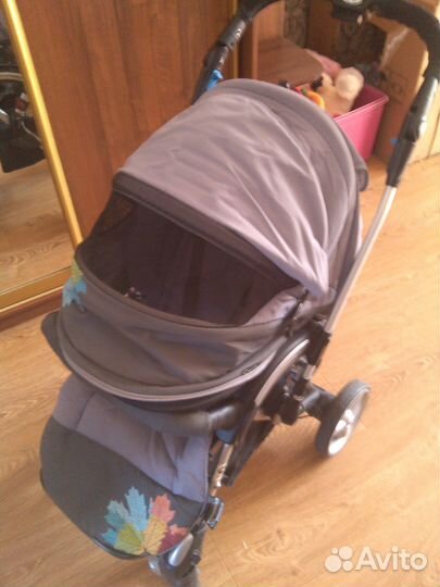 Детская коляска фирмы Capella
