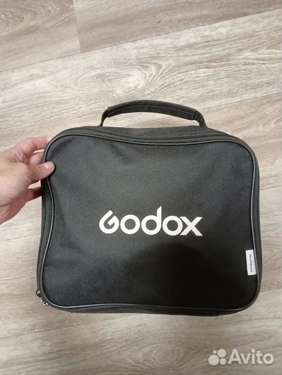 Софтбокс Godox 80*80 с креплением