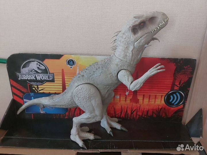 Игрушка индоминус рекс