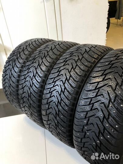 Nokian Tyres Hakkapeliitta 8 235/45 R17