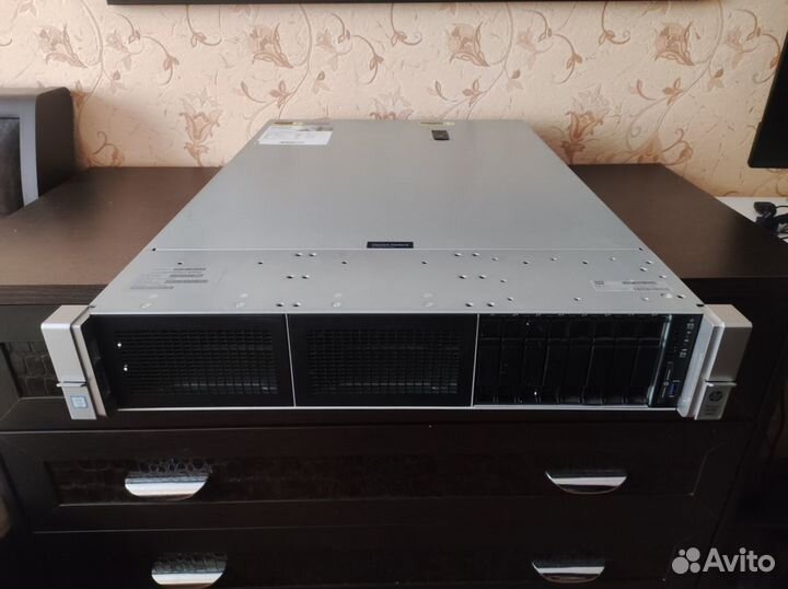 Сервер HP Proliant DL380 Gen9 8SFF DL 380 G9