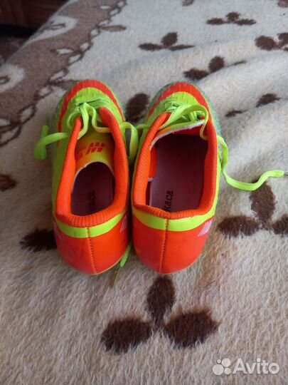 Футбольные бутсы