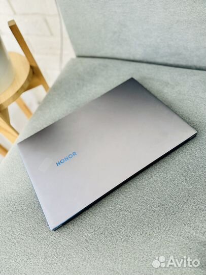 Ноутбук Honor magicbook 14