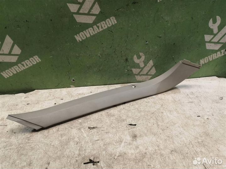 Обшивка двери багажника Форд Фокус 2