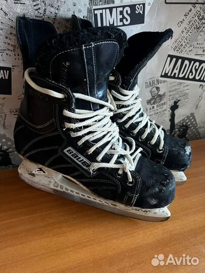 Хоккейные коньки bauer