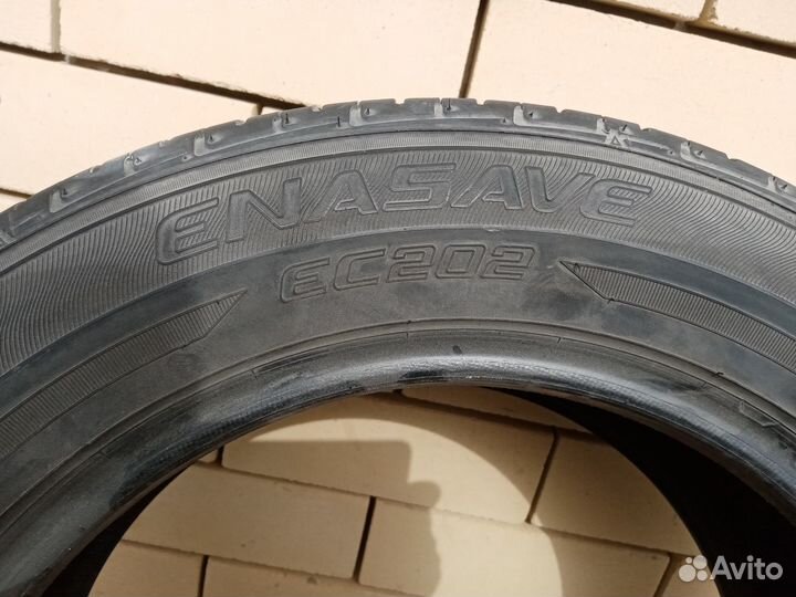 Dunlop Enasave EC202 205/60 R16 92H