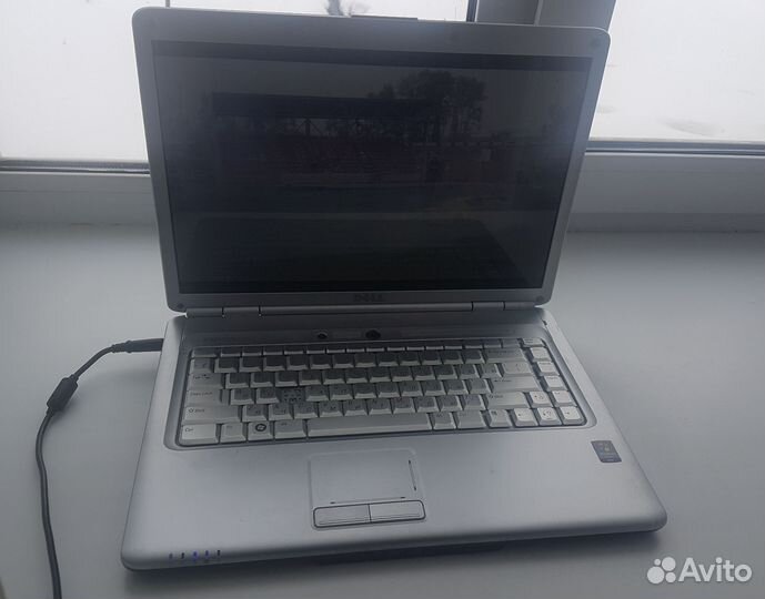 Dell inspiron 1525 /2*2.2 Ghz/4Gb