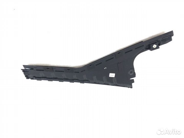 Молдинг двери задний левый Land Rover Range Rover