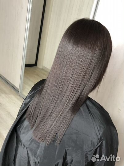 Кератиновое выпрямление волос