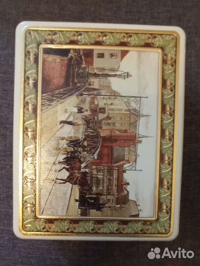 Шкатулка чайная,Чашки,ваза, кружка,конфетница