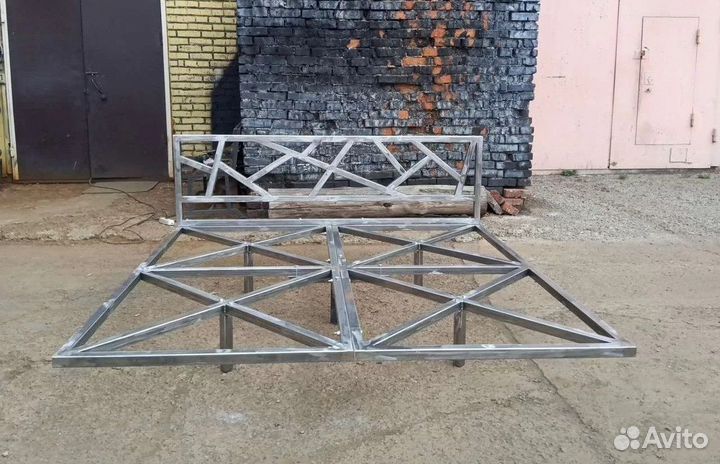 Железная кровать лофт с прочным каркасом