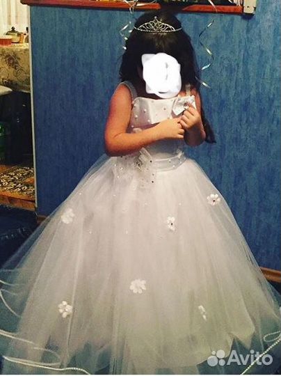Платье бальное