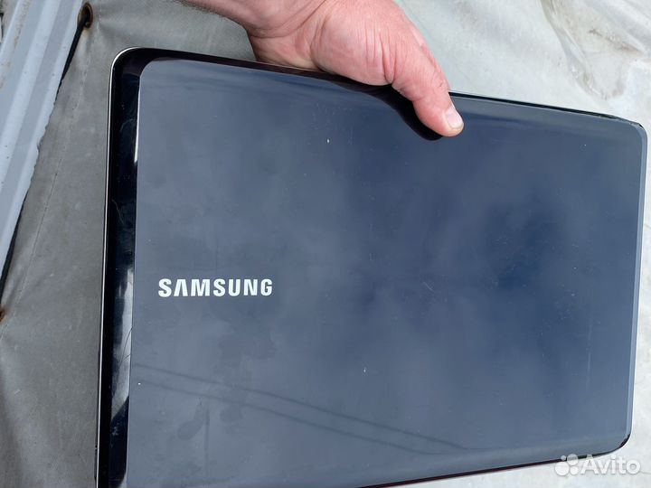 Ноутбук samsung rv510