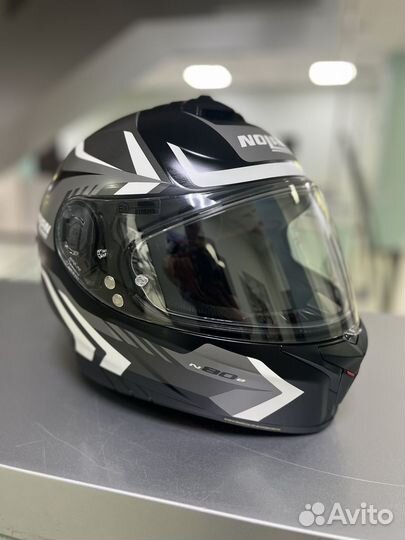 Мотошлем Nolan n80