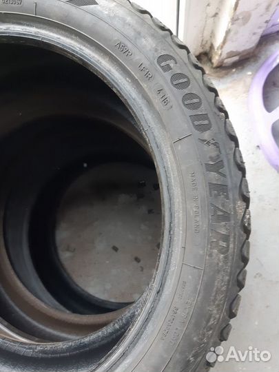 Goodyear UltraGrip 205/50 R17