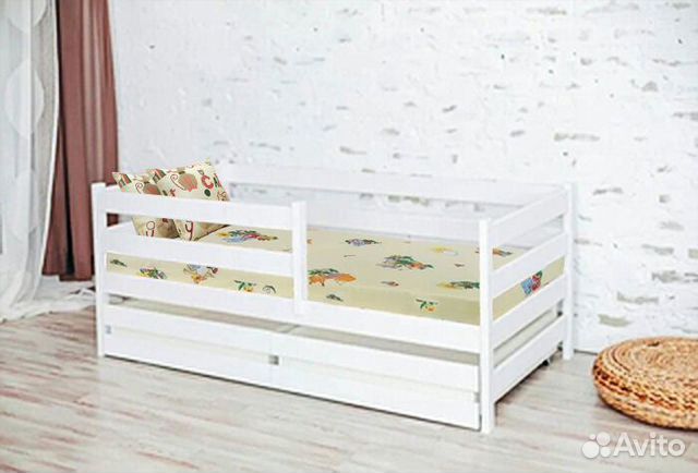 Кроватка из массива высокий борт от 2х лет софа эк