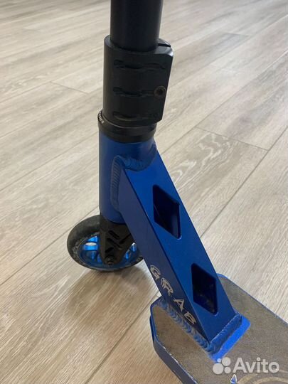 Трюковой самокат Grab