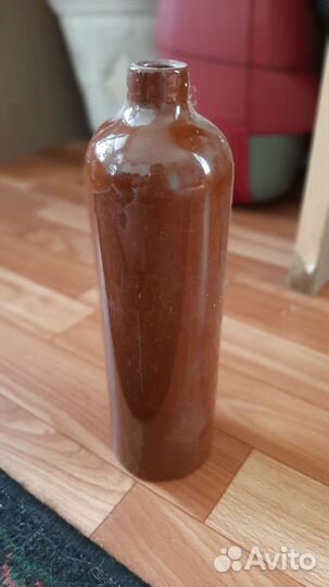 Глиняная бутылка