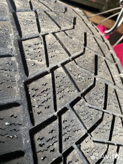 Bridgestone Blizzak DM-V1 265/65 R17