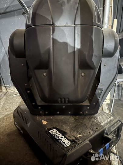 Robe spot 575 Световые головы