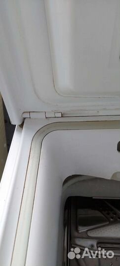 Стиральная машина с вертикальной загрузкой