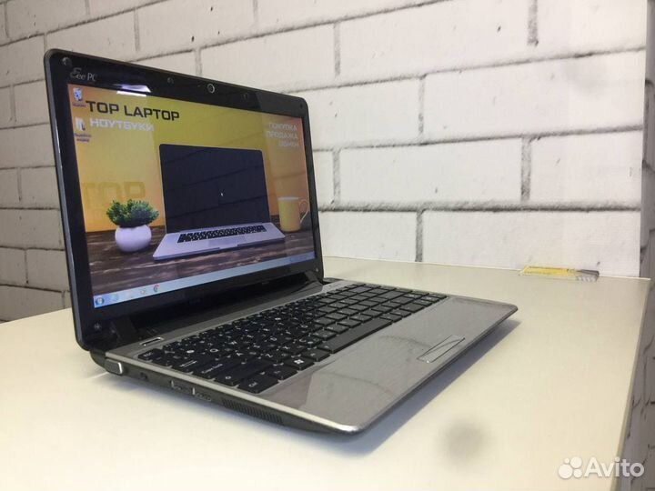 Компактный Asus EEE PC