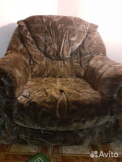 Диван и кресло