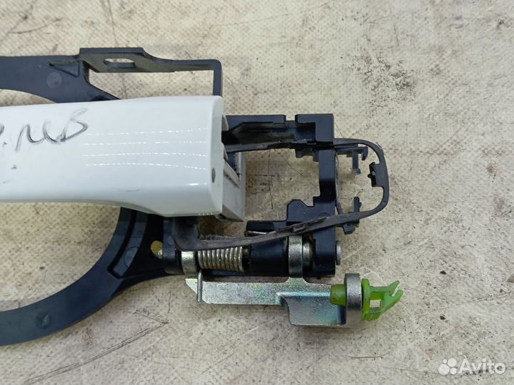 Ручка передней левой двери Mitsubishi ASX