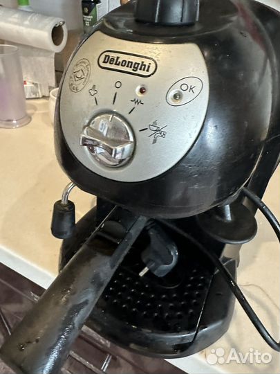 Кофеварка рожковая delonghi EC200 капучинатор