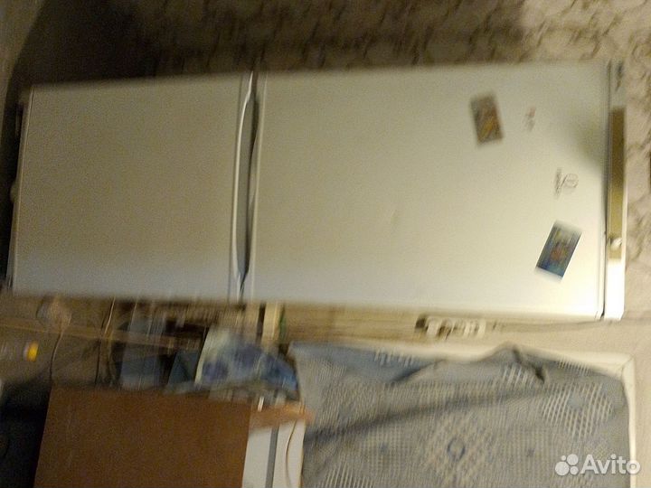 Холодильник бу indesit