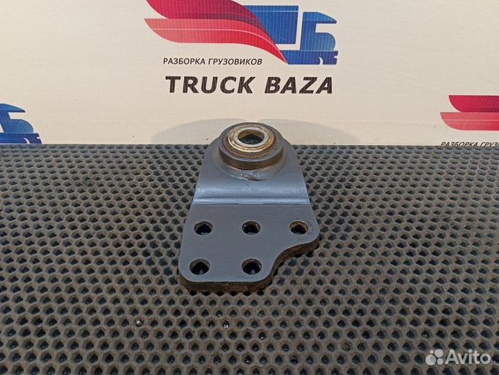 Кронштейн стойки заднего стабилизатора