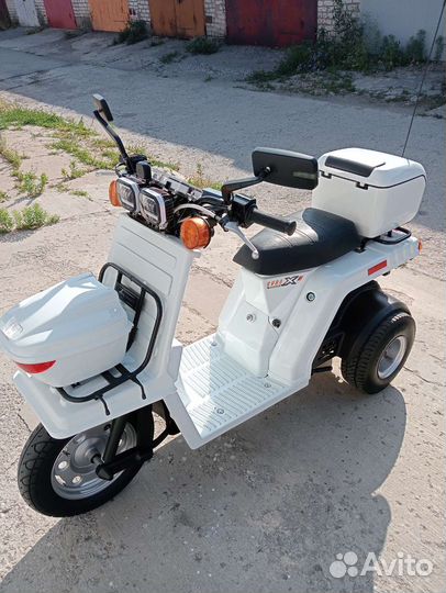 Скутер honda gyro X