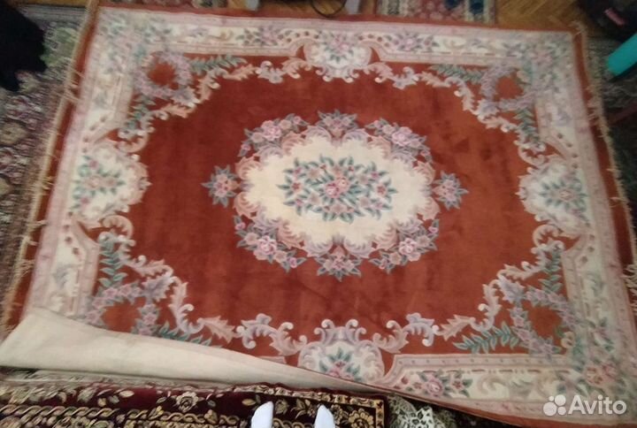 Ковер шерстяной новый