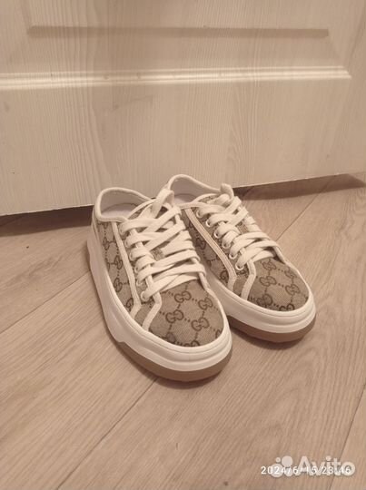 Женские кеды Gucci tennis