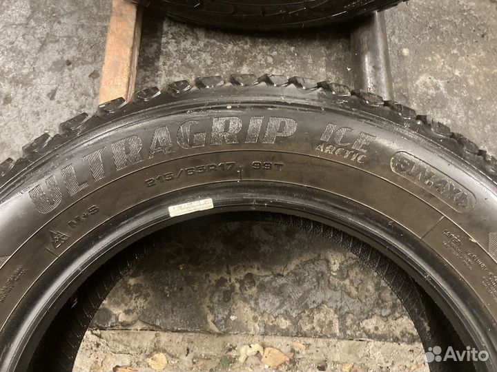 Goodyear Ultragrip Ice Arctic 215/65 R17 99T